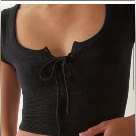 Out From Under Urban Outfitters Knockout Seamless Lace-Up Top NWT - Picture 2 of 3